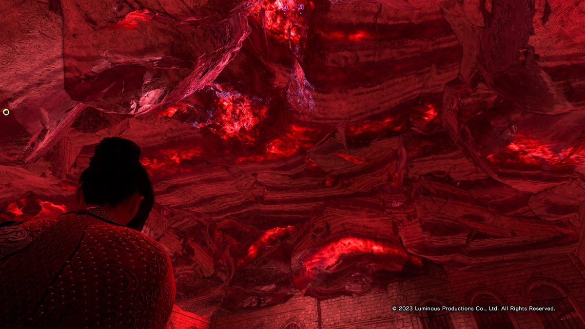 Certains décors dénotent énormément. Comme ce plafond par exemple